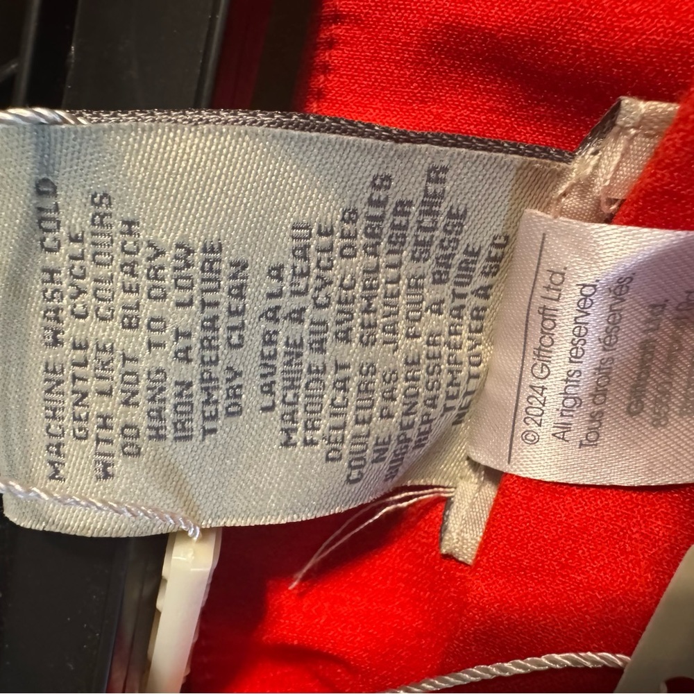 Charlie Paige Red Pants with‎ Gold Button Accents - Picture 5 of 5